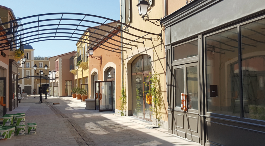 Mcarthurglen Plein Sud Pour Son Troisieme