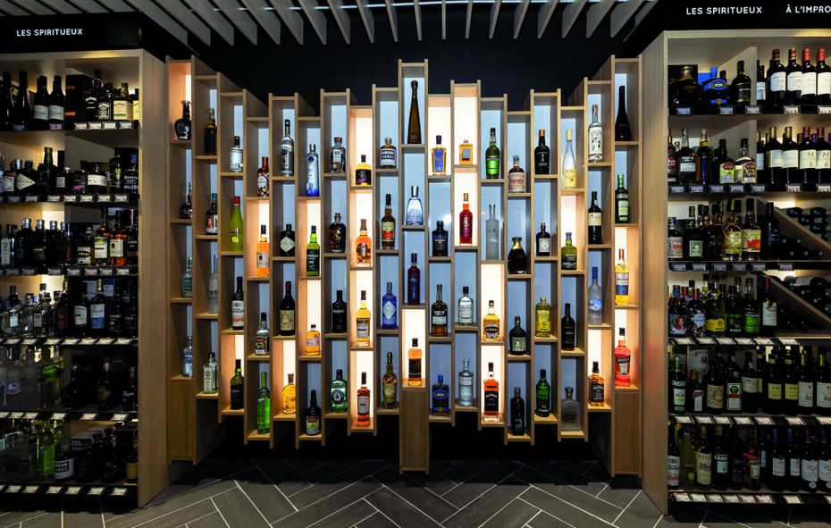 La cave du 4 Casino rompt les codes du rayon... - Boissons et Liquides