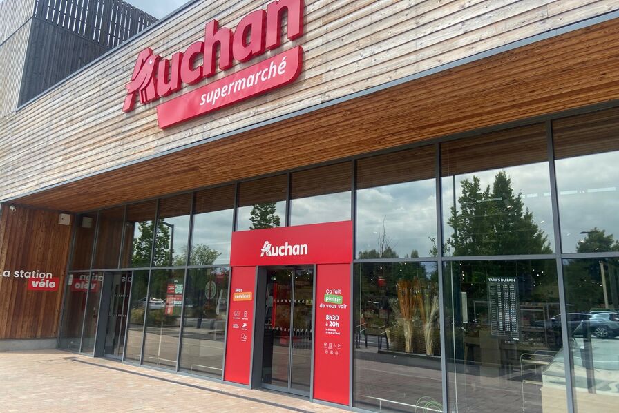 Auchan mettrait en vente 27 supermarchés en France