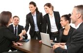 Création d’entreprise : pourquoi choisir le statut de la SARL ?